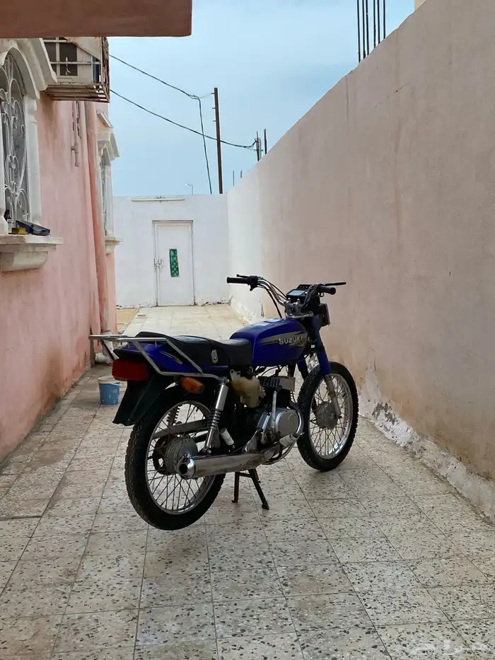 دباب X100نضيف لايشكي من شي فيه بعض ادقات فشكمان الباقي سليم 2