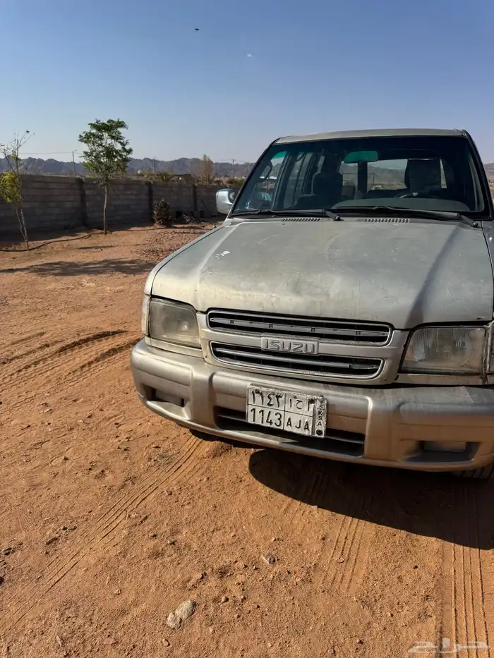 جيب ايسوزو 2001 حد بيع 7000 1