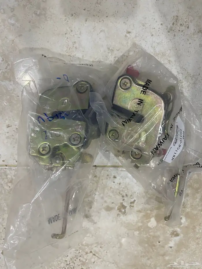 اقفال ابواب هايلوكس 89-91-92-93-94-95-96-97 1