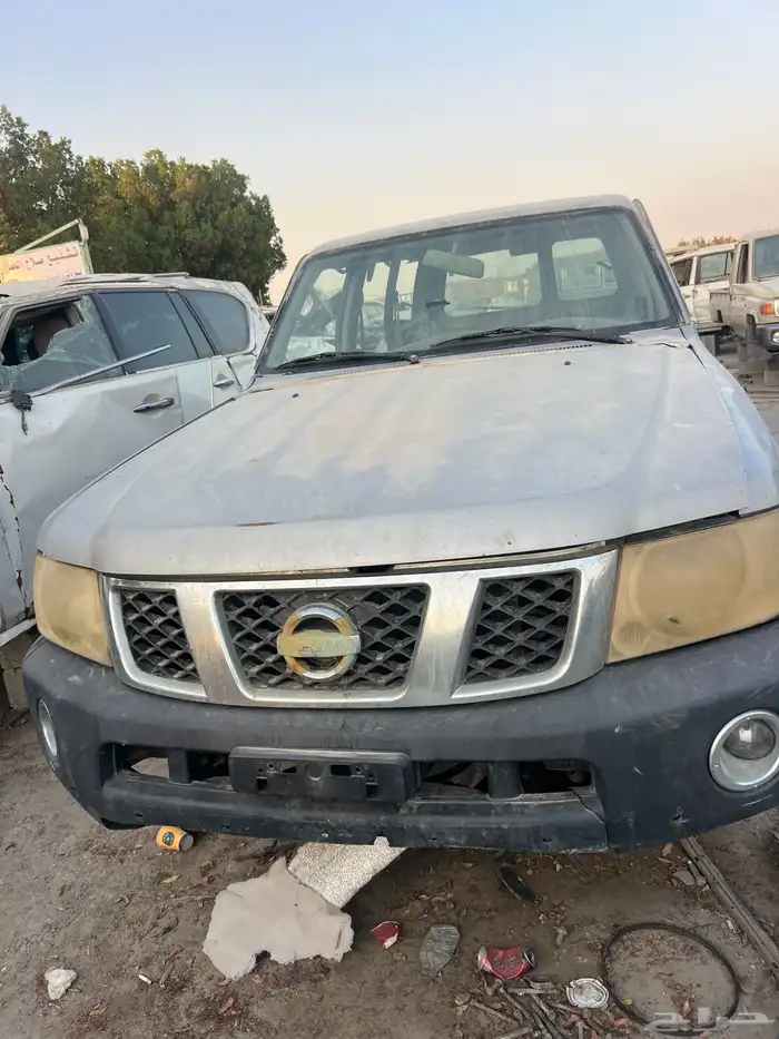 يوجد لدينا جميع أنواع قطع غيار النيسان البترول والتيوتا 8