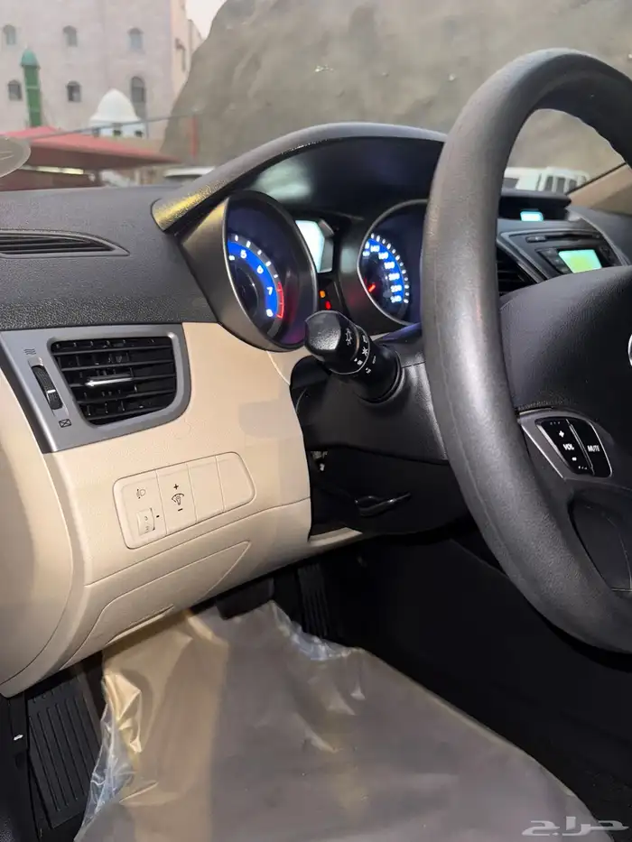 تم البيع الله يبارك للشاري 15