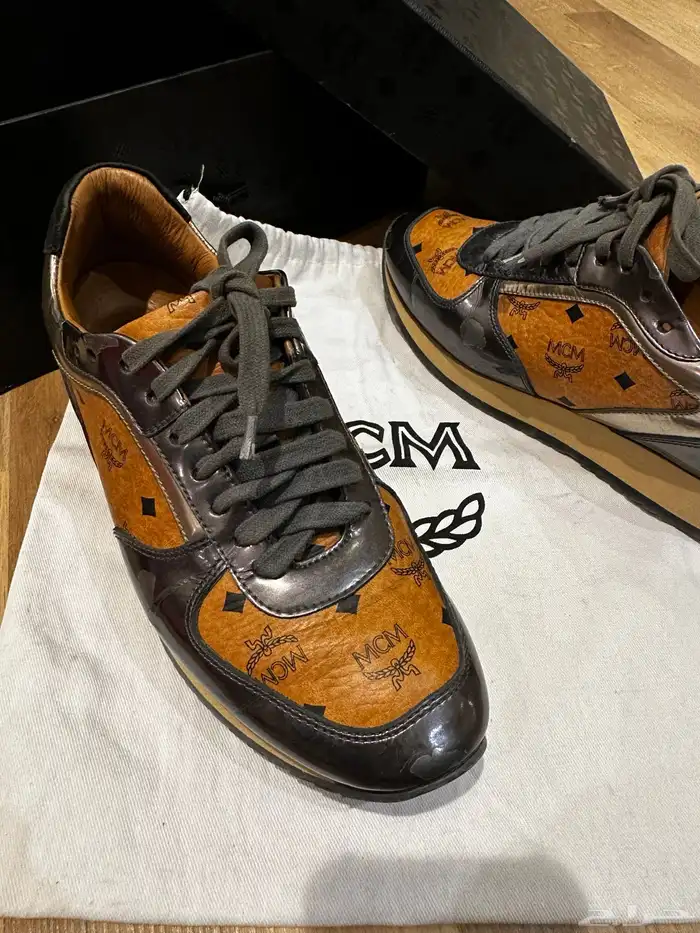 جزمة mcm اصليه من البوتيك في نيويورك 1