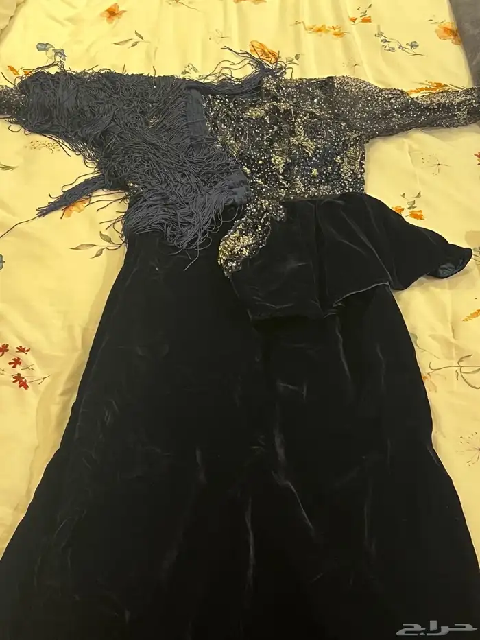 اثاث وفساتين للتفاصيل التواصل 1
