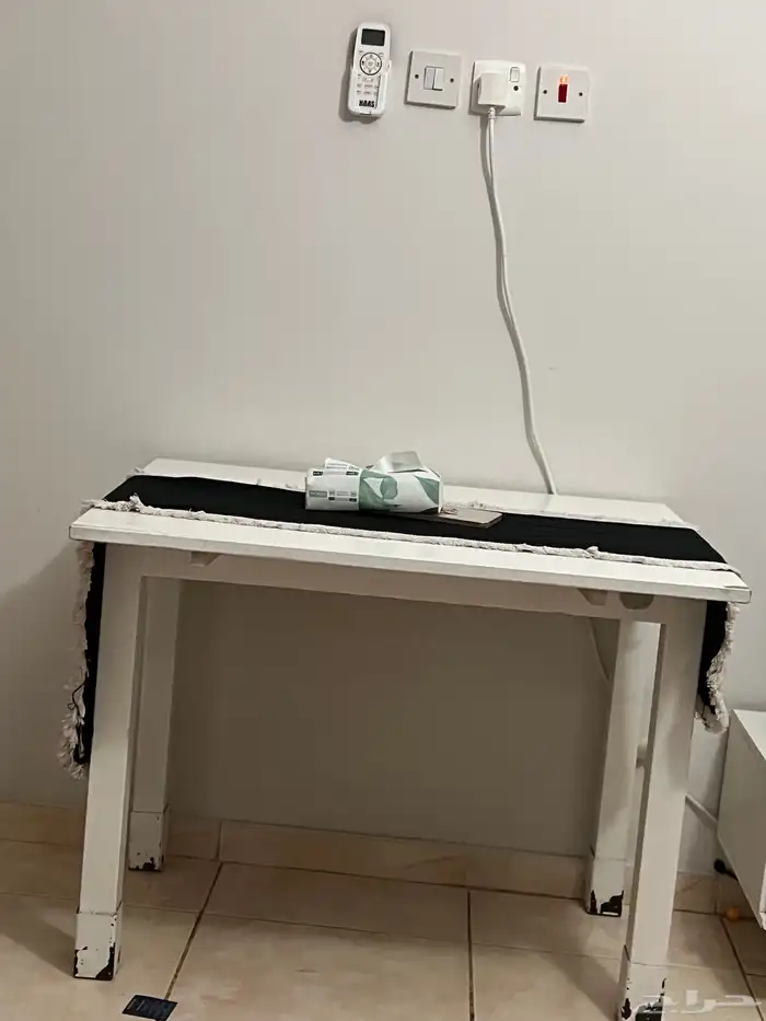 طاولات للبيع (طاوله شاشه) و طاوله طعام 1