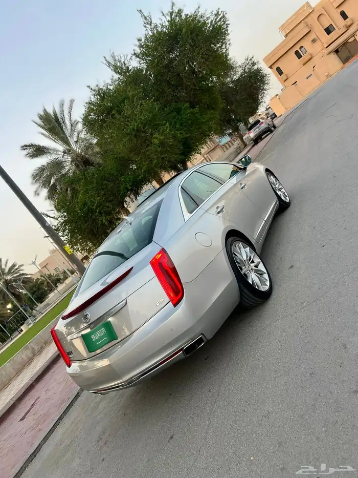 كاديلاك XT5 بلاتينيوم تنفس طبيعي 6 سلندر 3