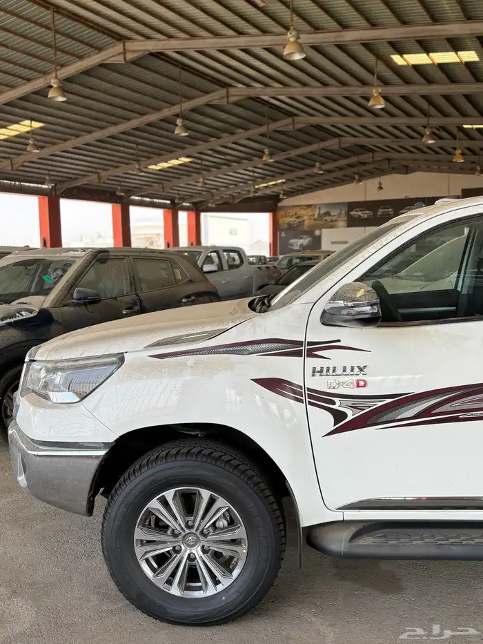 هايلكس 2025 فل كامل ديزل 7