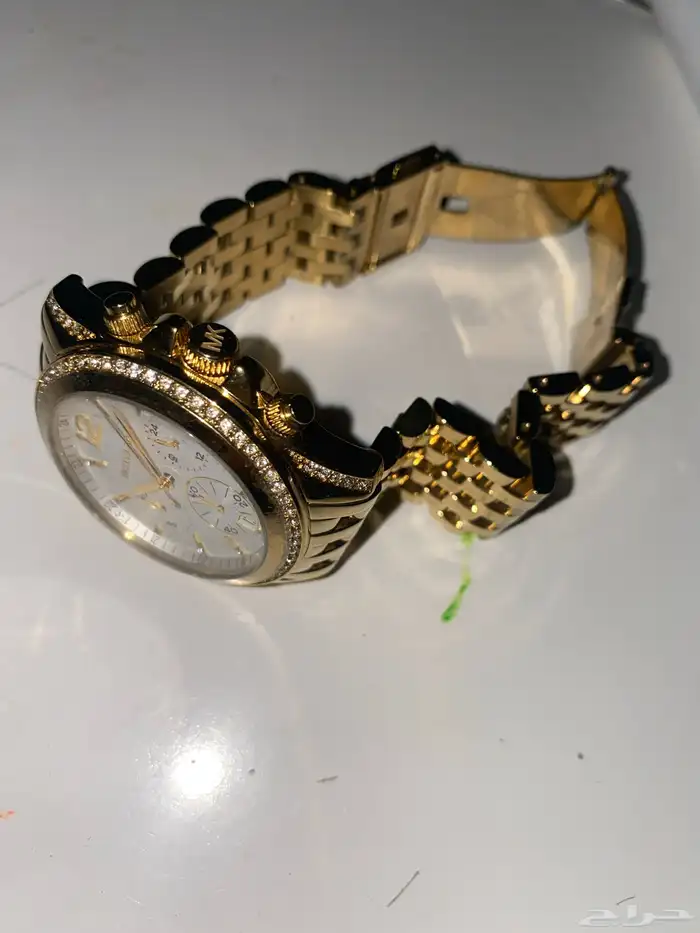 ساعة ذهب من شركة Micheal kors 3