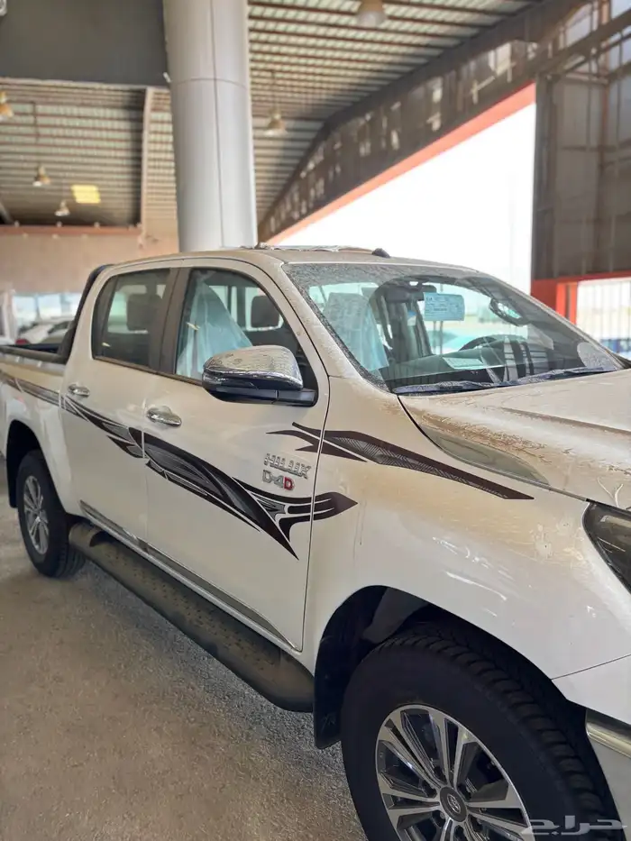 هايلكس 2025 فل كامل ديزل 11