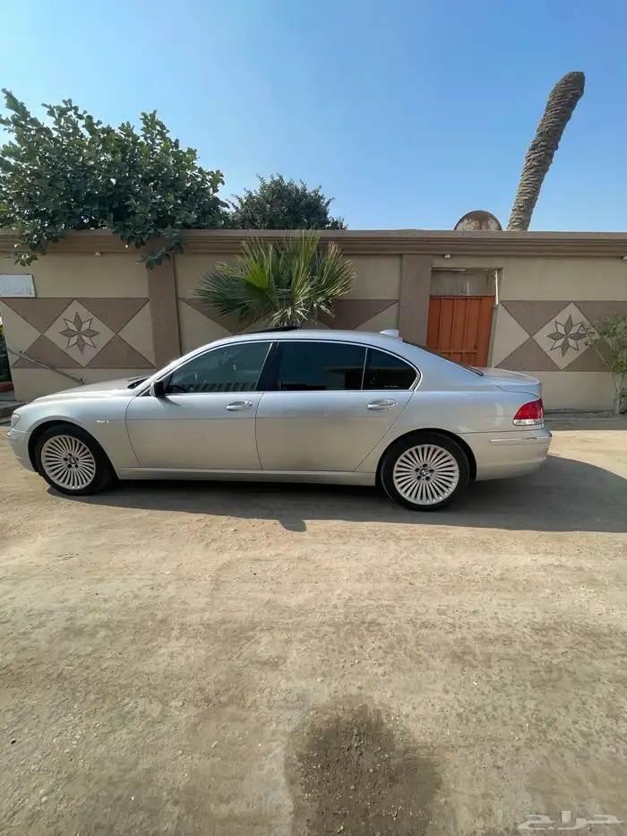 للبيع بي ام مدير 2007 حجم المكينة 750 5