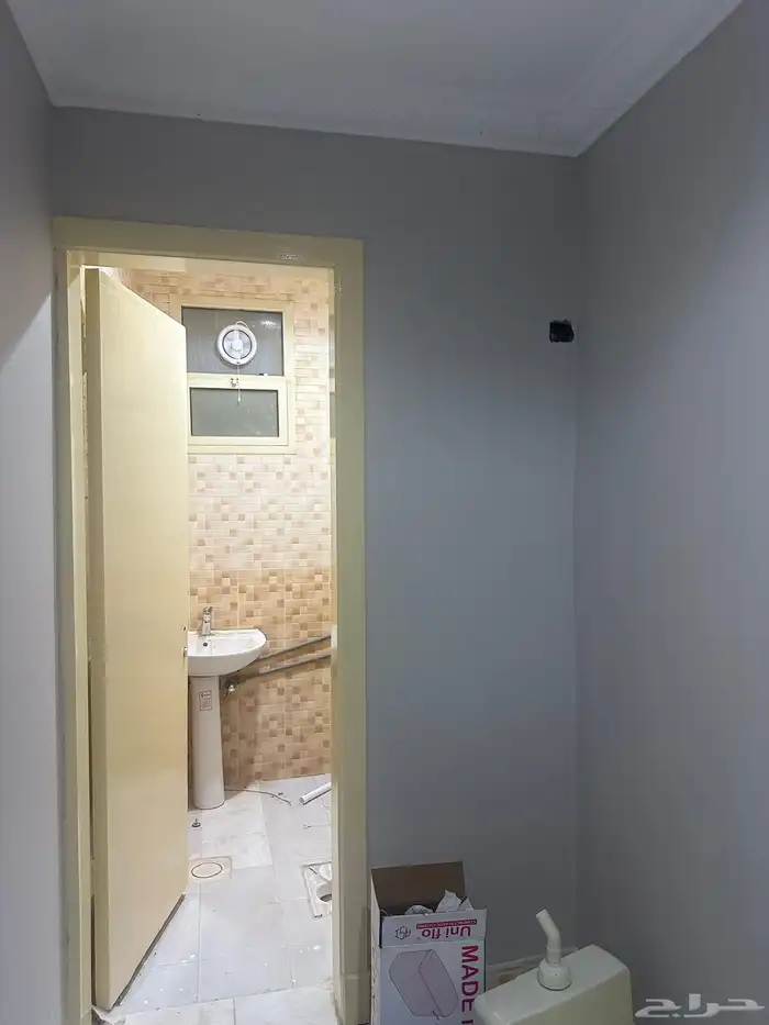شقة للإيجار   حي طويق 5