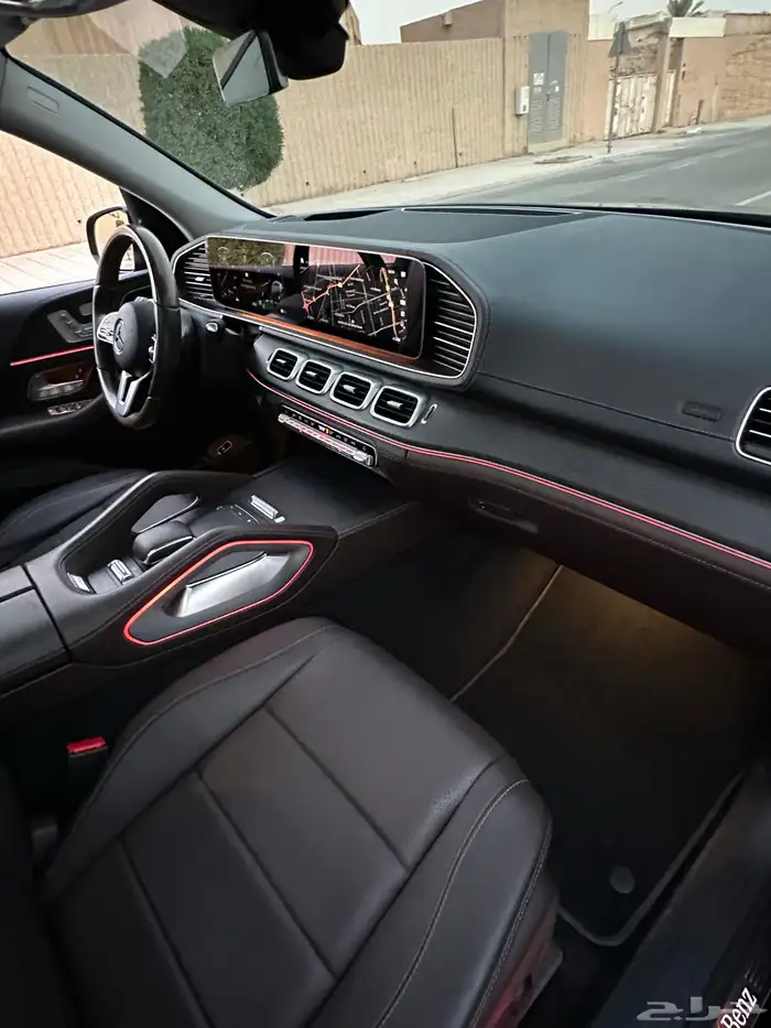 مرسيدس GLE450 موديل 2021 ماشي 81 الف بدي وكاله 36