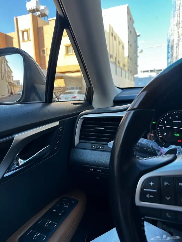 RX 450H 2021 في الرياض هايبرد لكزس 5