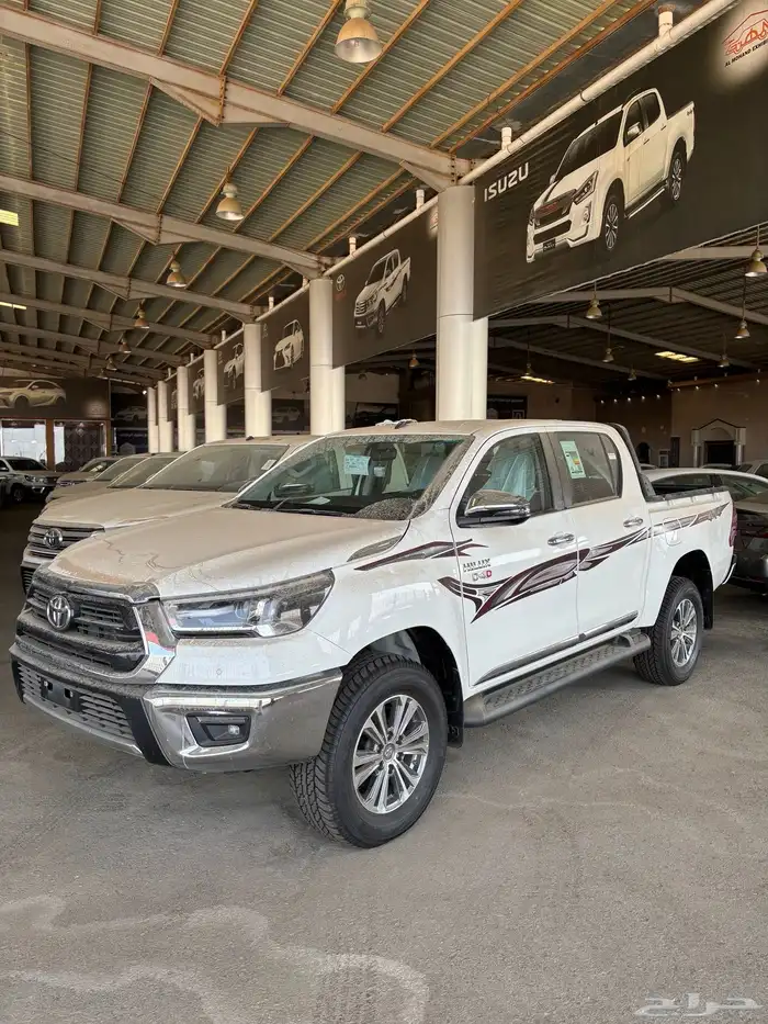 هايلكس 2025 فل كامل ديزل 0