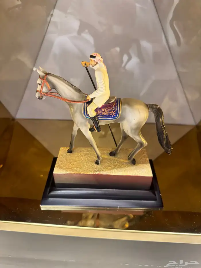 تصنيع مجسمات كرستال او اكريليك او معدن حسب الطلب 5