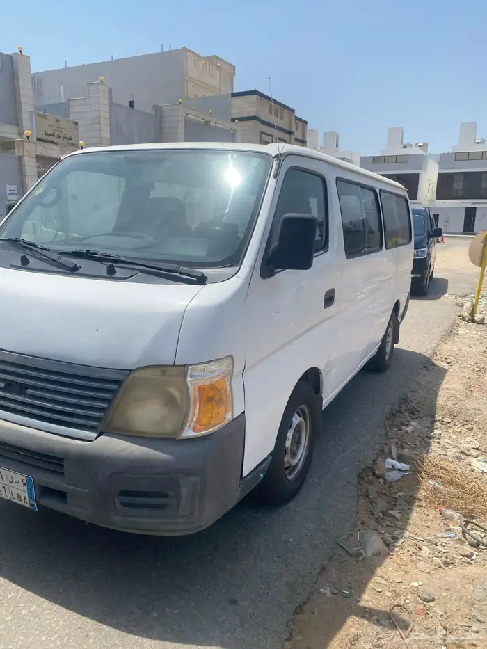 نيسان باص اروفان 0
