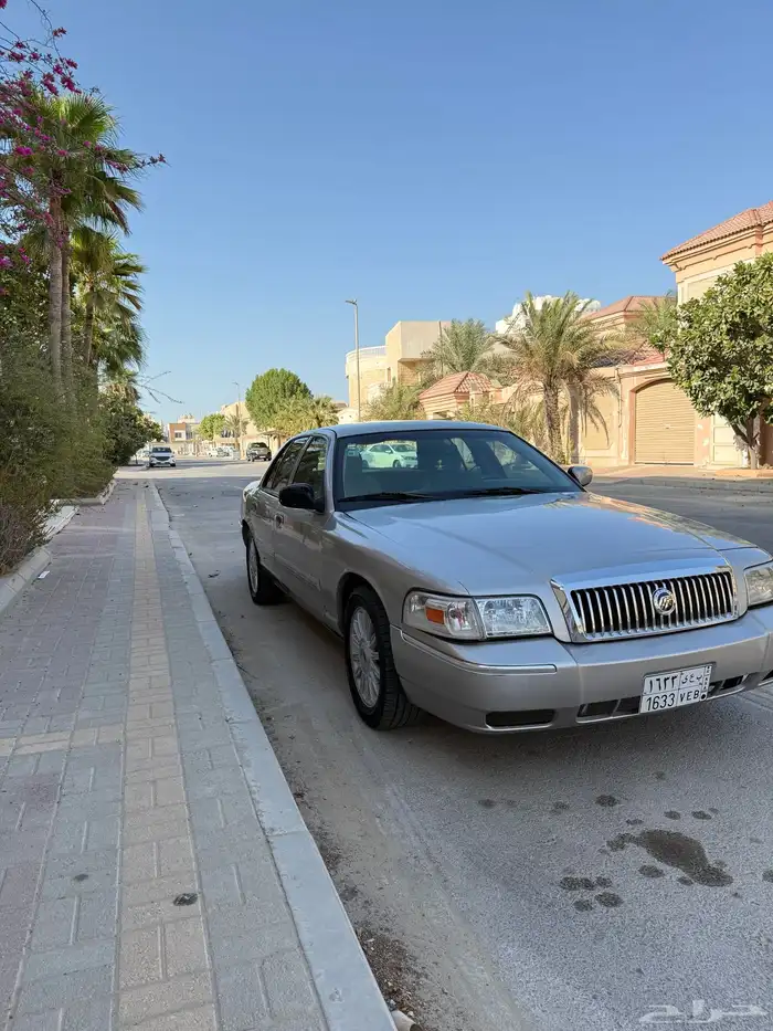 فورد جراند ماركيز 2010 2