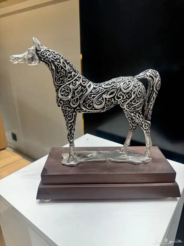 تصنيع مجسمات كرستال او اكريليك او معدن حسب الطلب 11