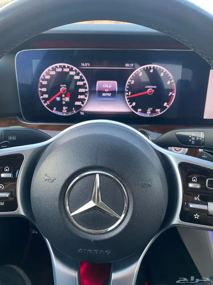 للبيع مرسيدس E200 الموديل 2020 24