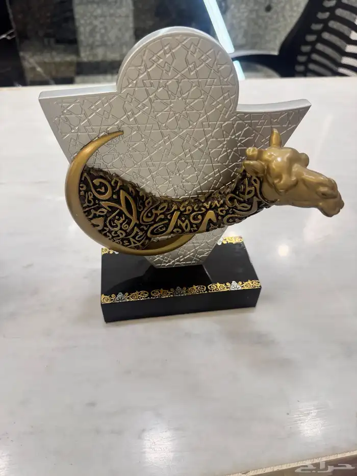 تصنيع مجسمات كرستال او اكريليك او معدن حسب الطلب 12