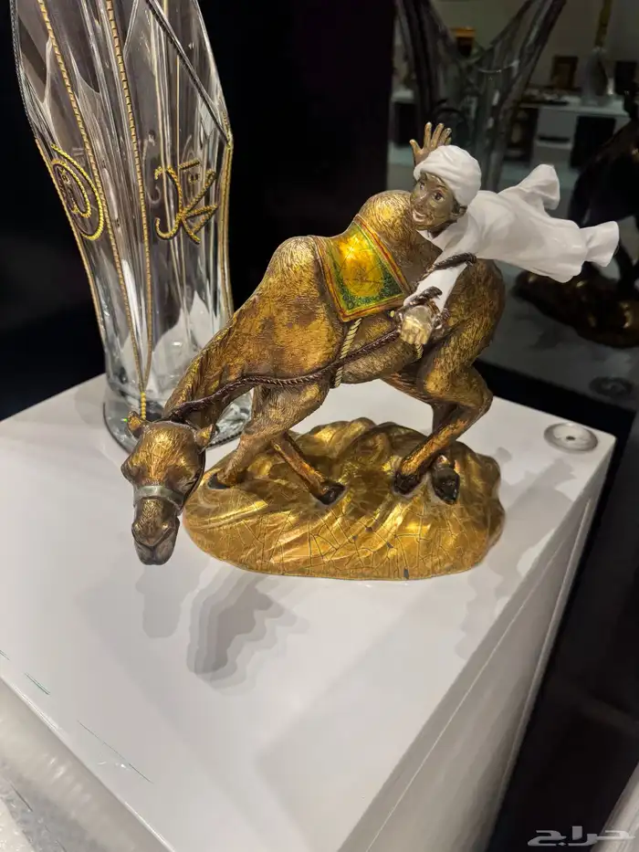 تصنيع مجسمات كرستال او اكريليك او معدن حسب الطلب 9