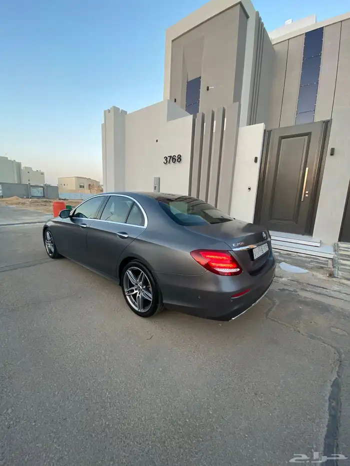 للبيع مرسيدس E200 الموديل 2020 14