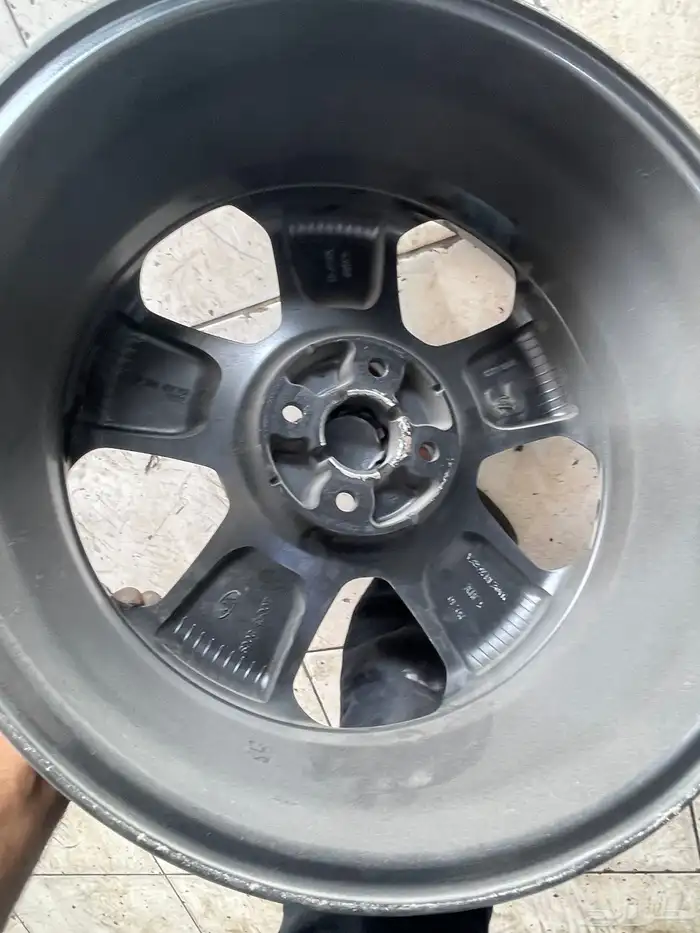 طقم جنوط كيا ريو اصلي وكاله مقاس 17 8