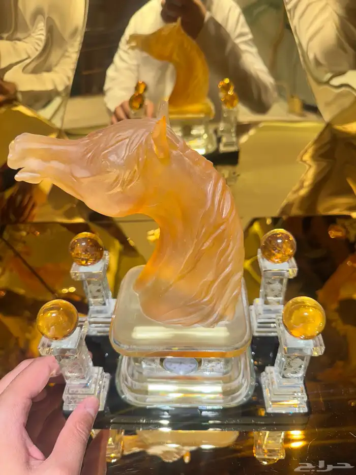 تصنيع مجسمات كرستال او اكريليك او معدن حسب الطلب 0