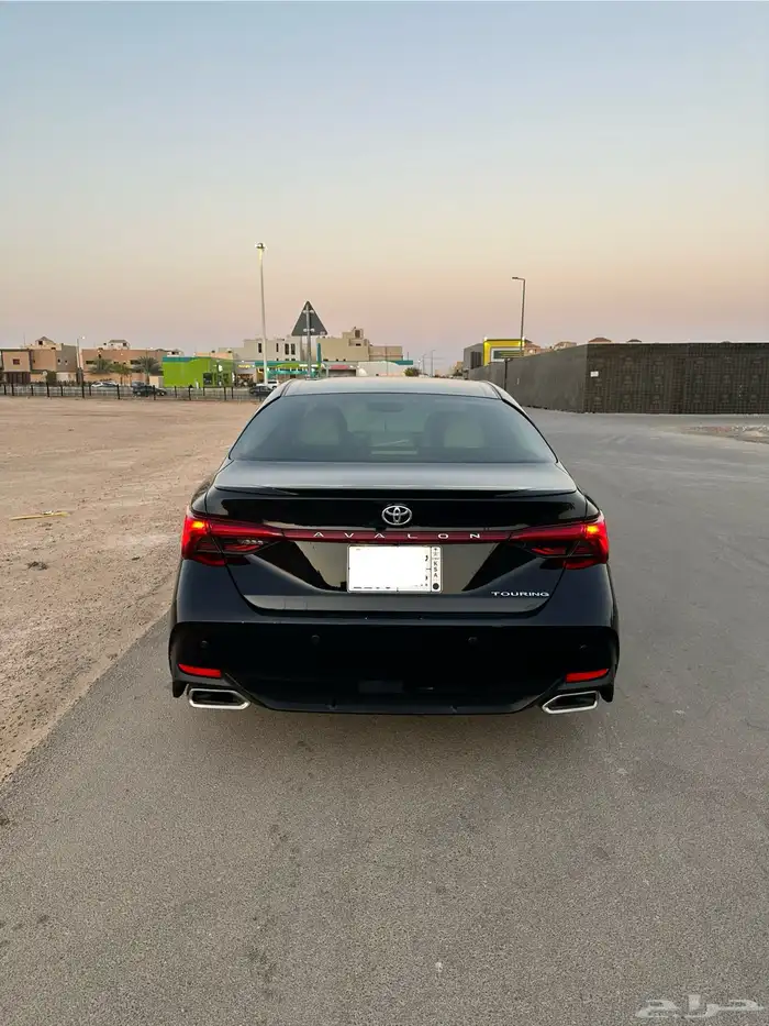 للبيع افالون اسود تورنج 2022 7