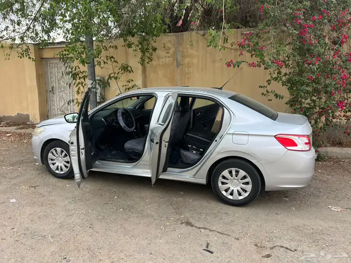 سياره بيجو 301 موديل 2014 3