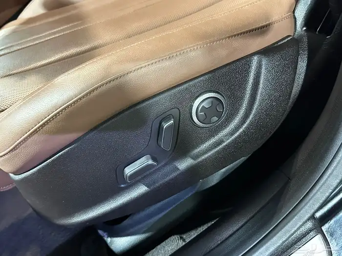 هيونداي جنيسيس اسود 2021 بنزين بطاقة جمركية وارد كوريا 6