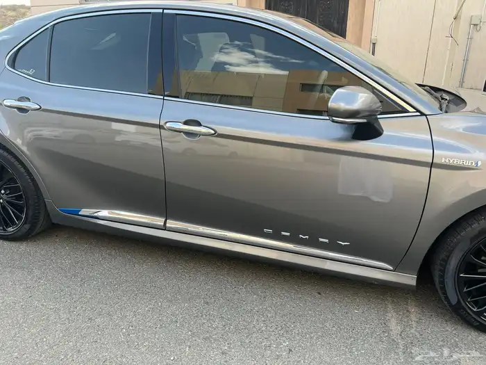 كامري قراندي هايبرد 2023 ممشى80الف موتر شرط من الى 1