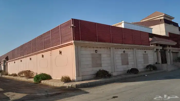 للبيع فيلا فخمه 3 شوارع مساحه 1200م حي طيبه الرحيلي شمال 13