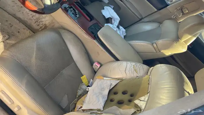قطع غيار لكزسgs300 السياره في البحرين 31