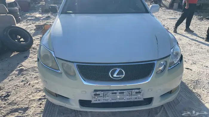 قطع غيار لكزسgs300 السياره في البحرين 17
