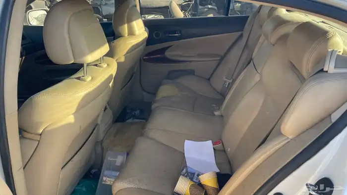 قطع غيار لكزسgs300 السياره في البحرين 25