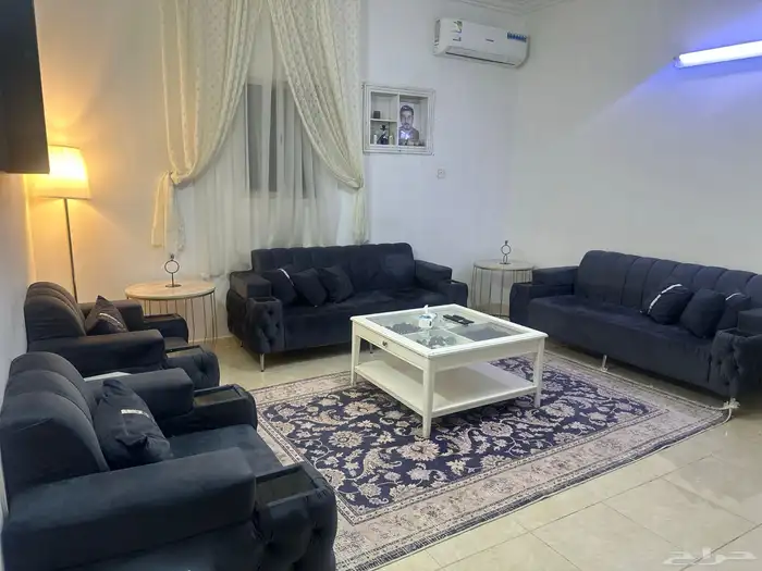 كنب للبيع شبه جديد 1