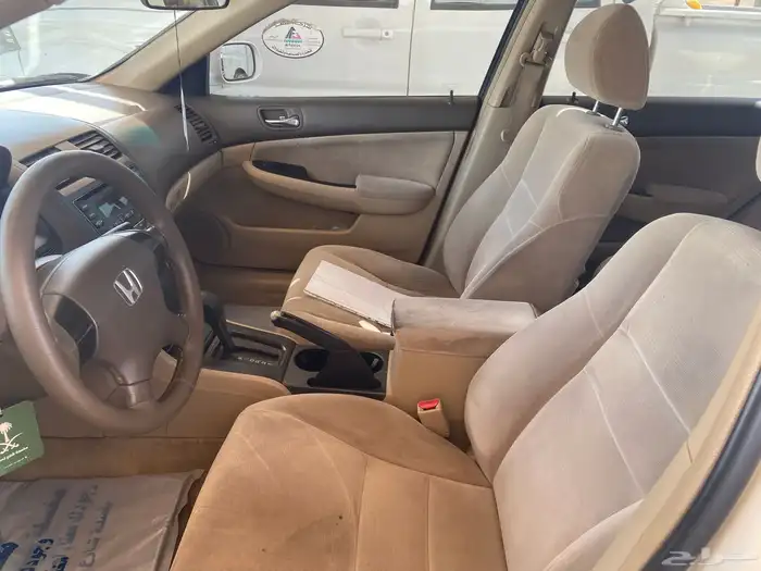 للبيع هوندا أكورد مستخدمة نظيفة 10