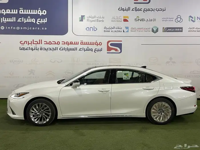 لكزس ES350cc موديل 2025(متوفر الاسود ) 1