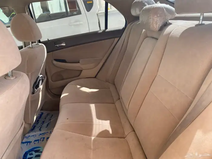 للبيع هوندا أكورد مستخدمة نظيفة 14