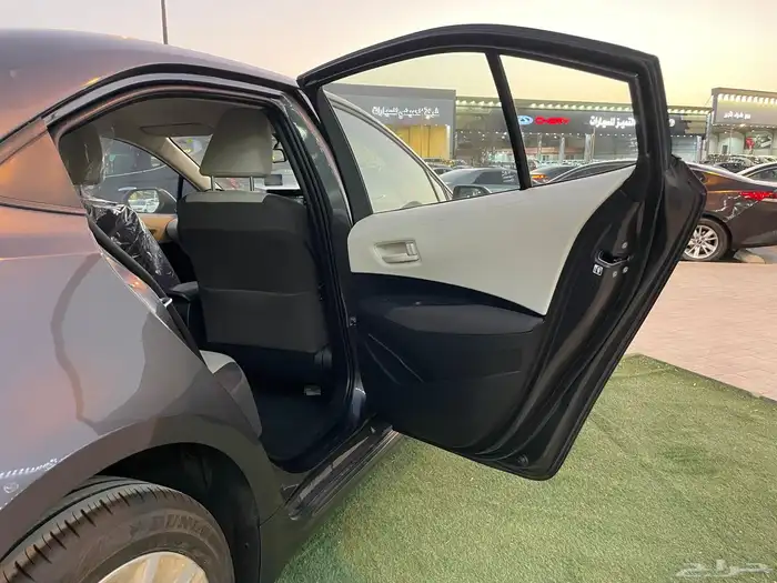 تويوتا كورولا 2025XLI استاندر مطور سعودي (بنزين)2.0L 20
