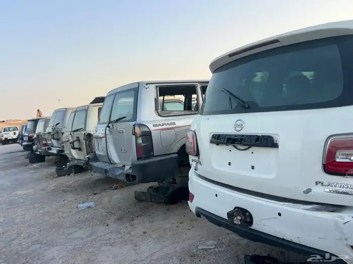يوجد لدينا جميع أنواع قطع غيار النيسان البترول والتيوتا 0