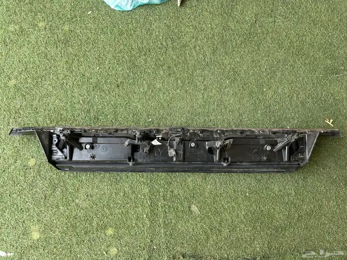 اسطب خلفي دوج تشالنجر 2015 1