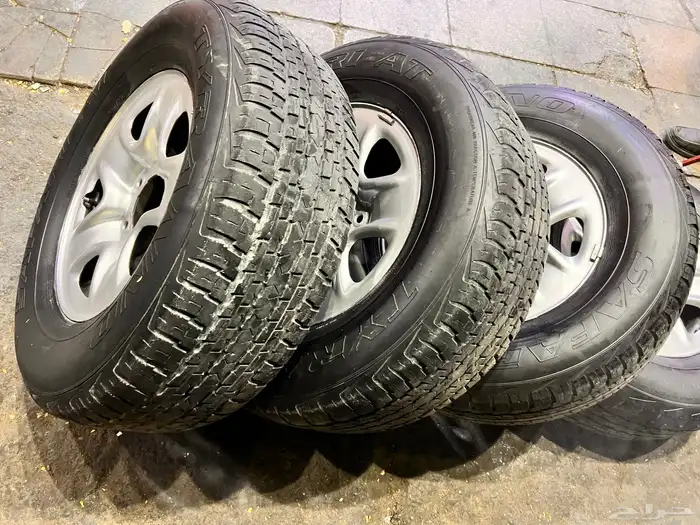 جنوط ديازل اصلي مع كفرات صيني دعست دنلوب مقاس 285 65 17 9