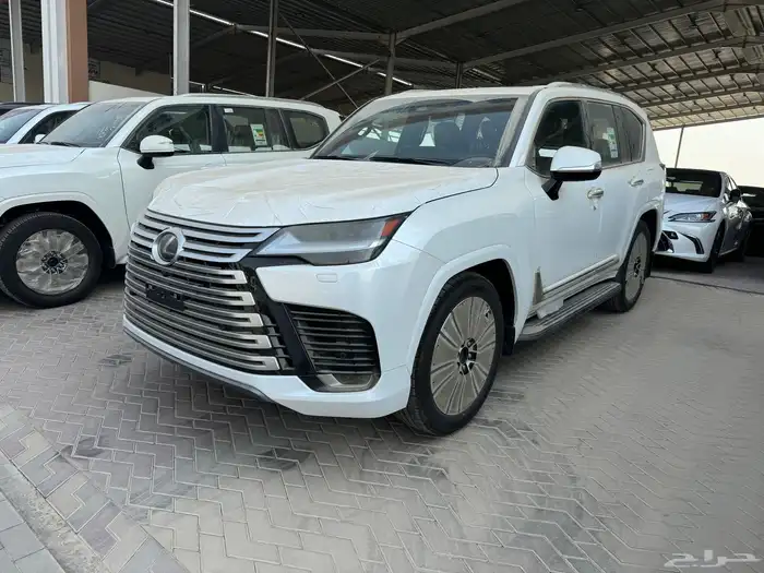 عرض لكزز (2025) BB خليجي ابيض داخل كروزي السعر 535 3