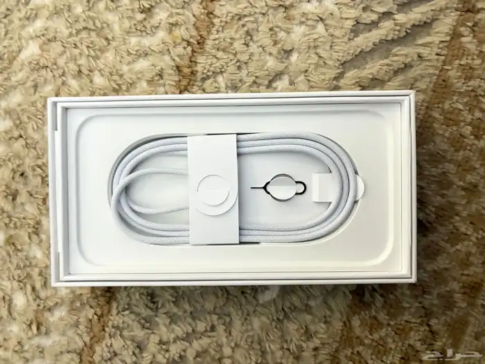 ايفون 16 plus ازرق 2
