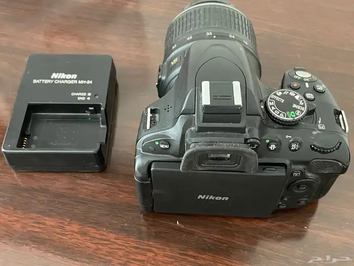 للبيع كاميرا نيكون D5100 نظيفه 2