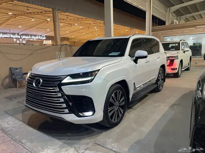 لكزس LX600 مستخدم ماشي 64 موديل 2024 وارد الساير 5