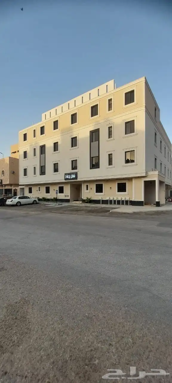 شقق للبيع في طريق غرب الرياض 0