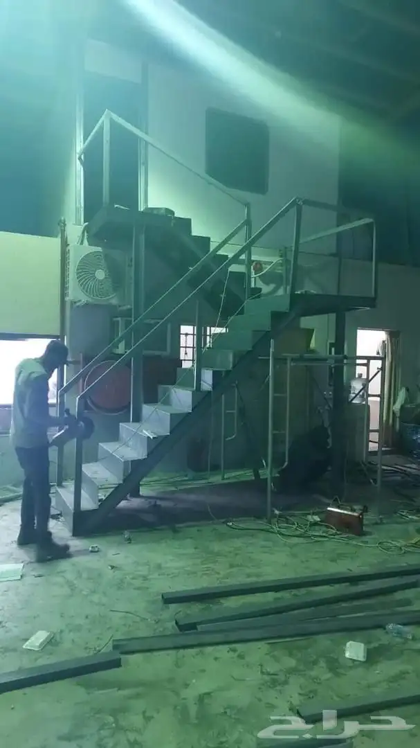 ميازين حديد مع درج حديد مضلات سواتر 3