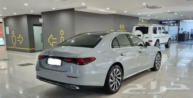 Mercedes E-Class W214E300 4MATIC Exclusive 2024 1